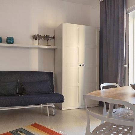 Casablu, Un Delizioso Bilocale Sulla Baia Di Naxos Lägenhet Giardini Naxos Exteriör bild